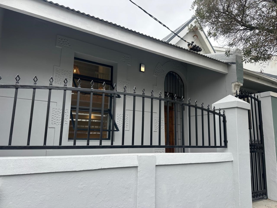 1 Bedroom Property for Sale in Woodstock Western Cape